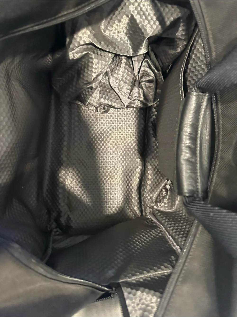 TUMI Black Men’s Travel Large Tote Bag - Sleek Utility Carry